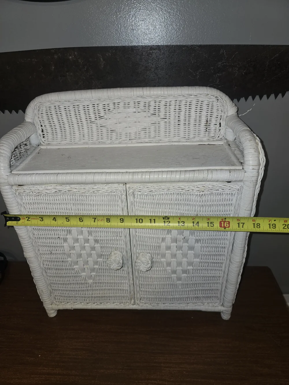 N/A vintage white